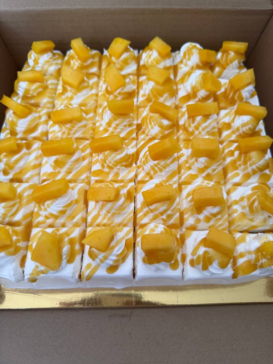 Mango Cream Cake